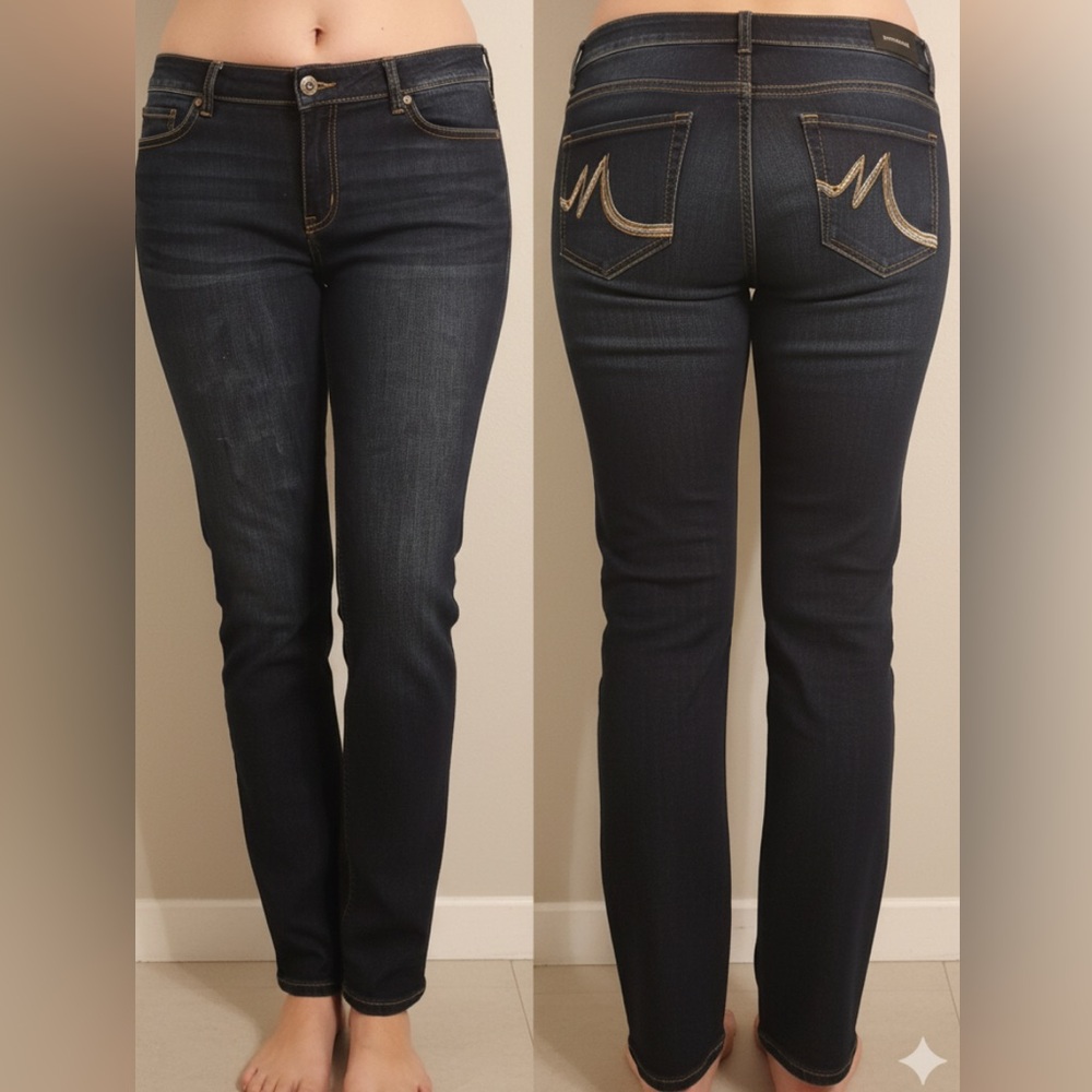 Maurices long Dark Blue Denim Jeans size 18
Long waist 37” or 94cm